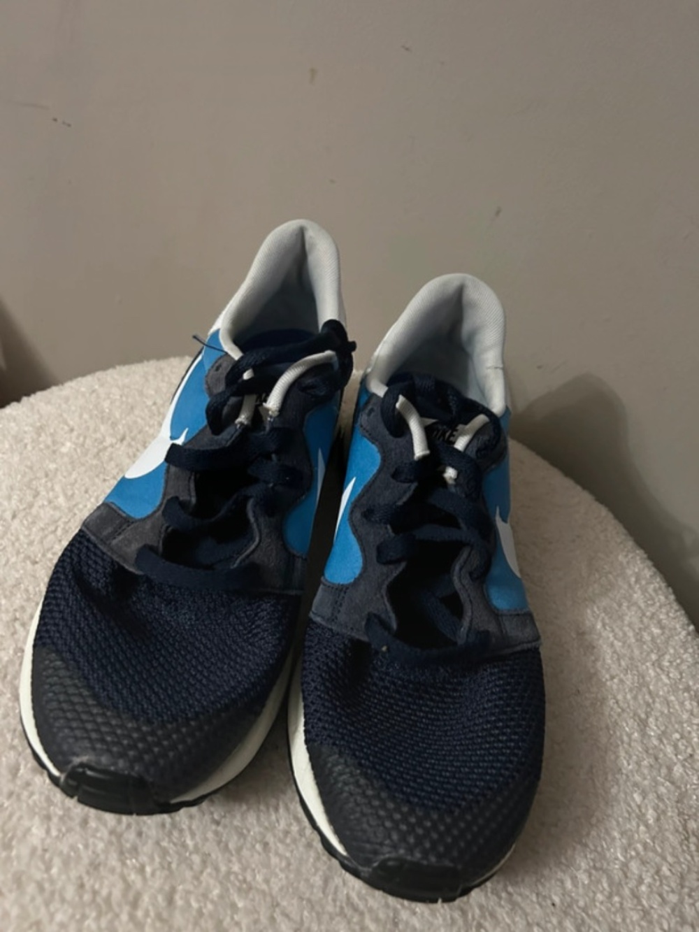 Men’s Nike shoes